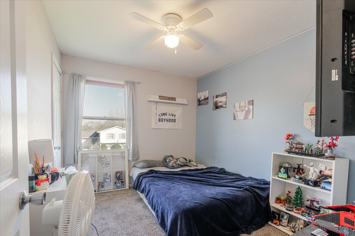 12 Spiria Court, Bloomington, IL 61701