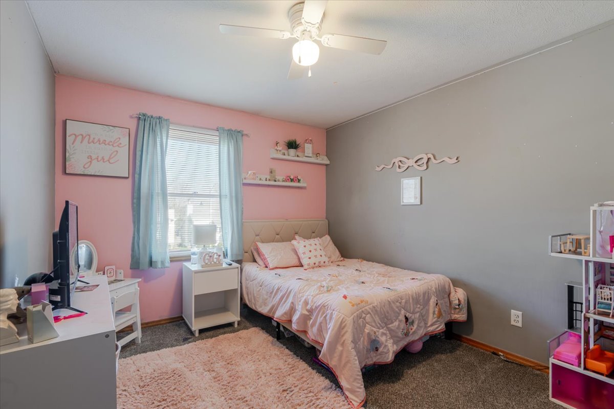 12 Spiria Court, Bloomington, IL 61701