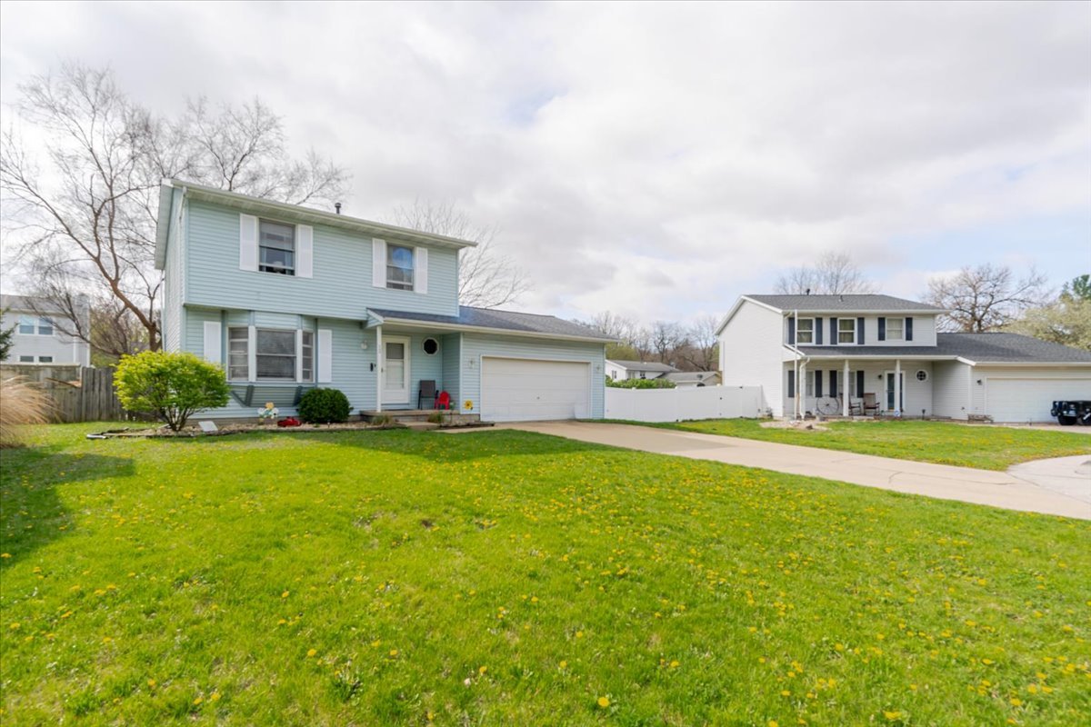 12 Spiria Court, Bloomington, IL 61701