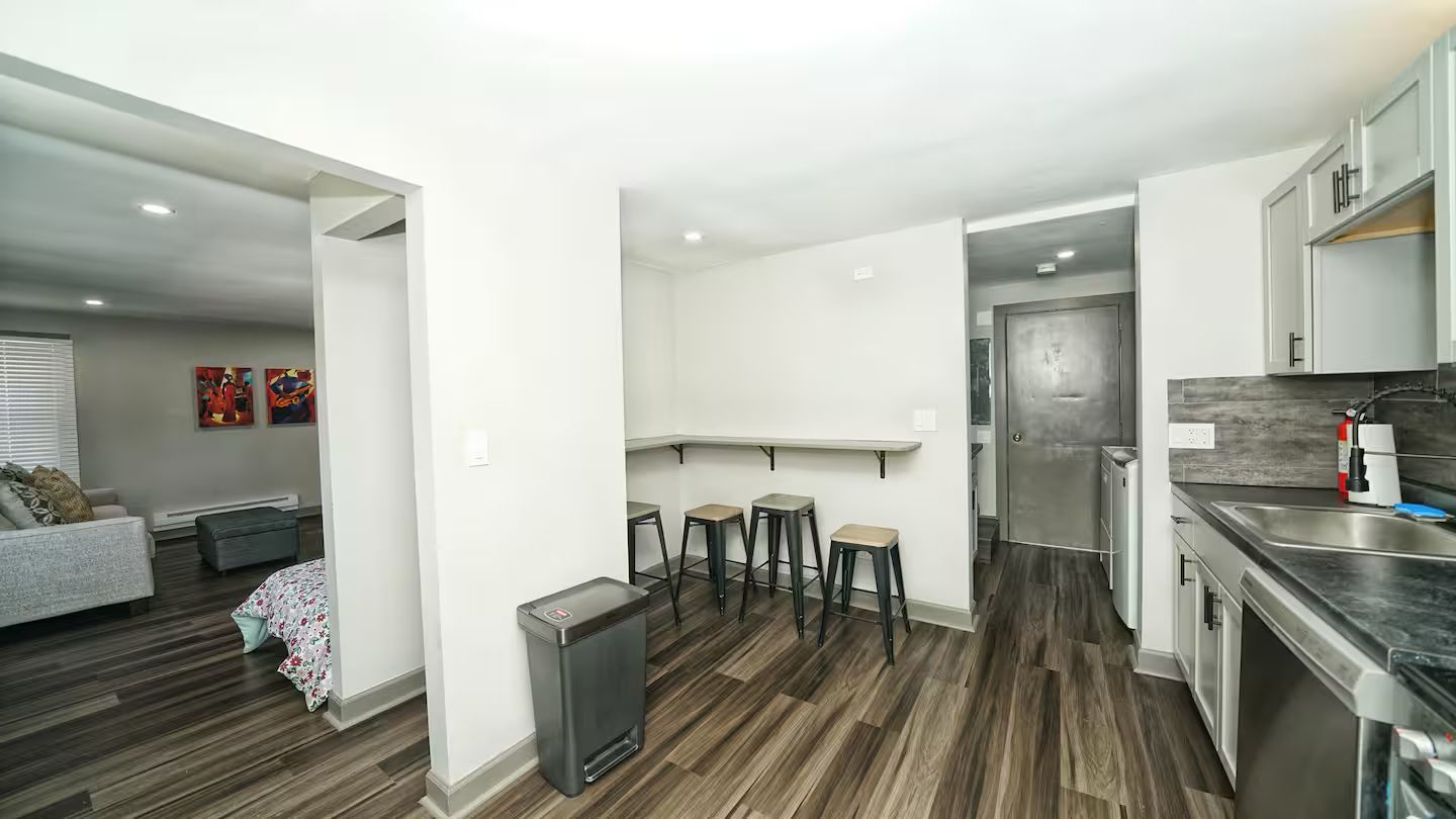 Beach Park, IL 60087