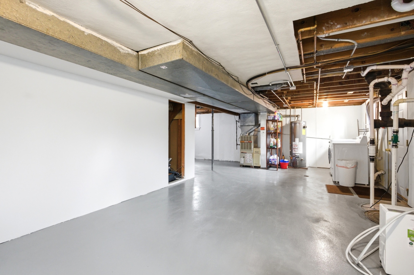 221 S Michigan Avenue, Addison, IL 60101