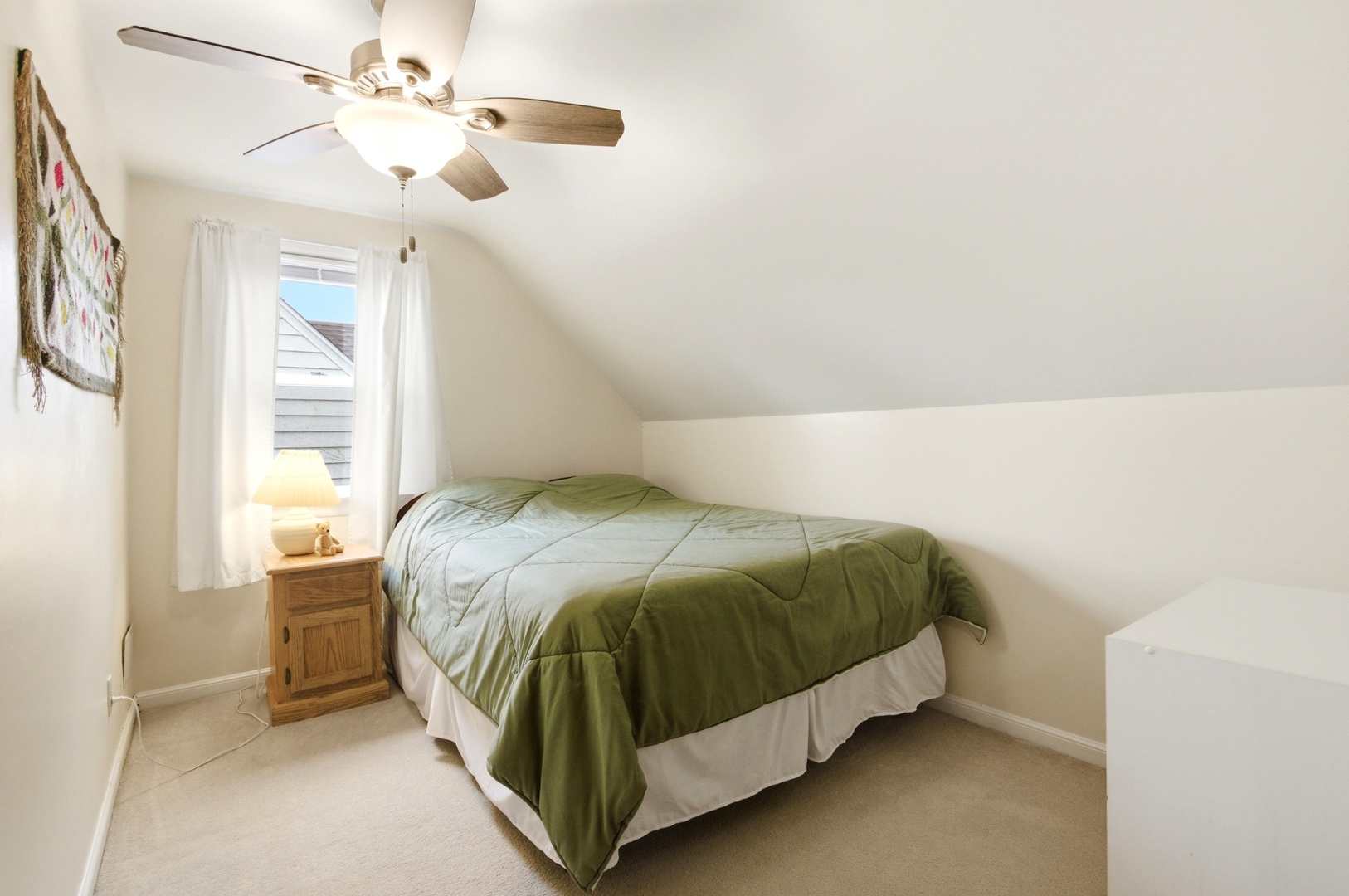 221 S Michigan Avenue, Addison, IL 60101