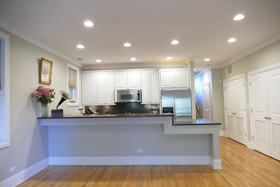 3024 N Sheffield Avenue #3S, Chicago, IL 60657