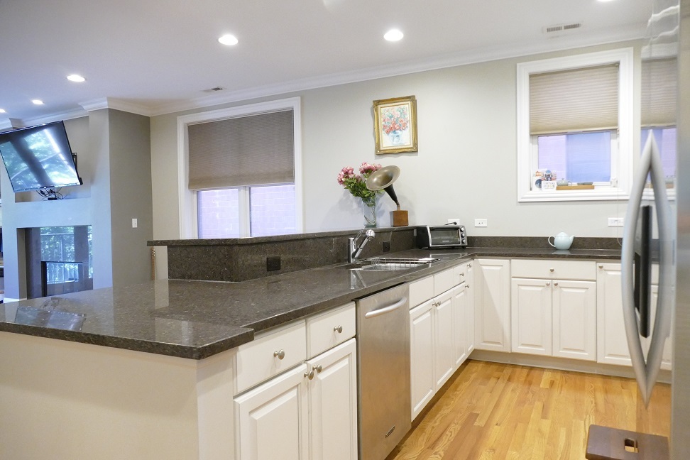 3024 N Sheffield Avenue #3S, Chicago, IL 60657