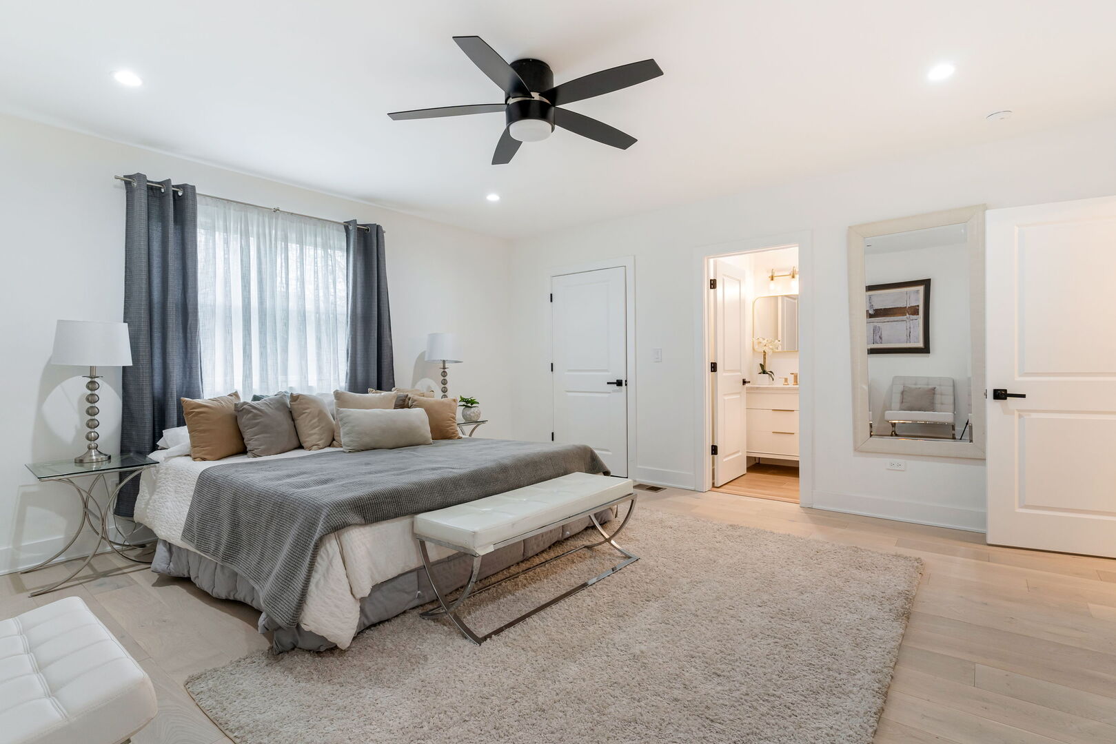 5232 Greenwood Street, Skokie, IL 60077