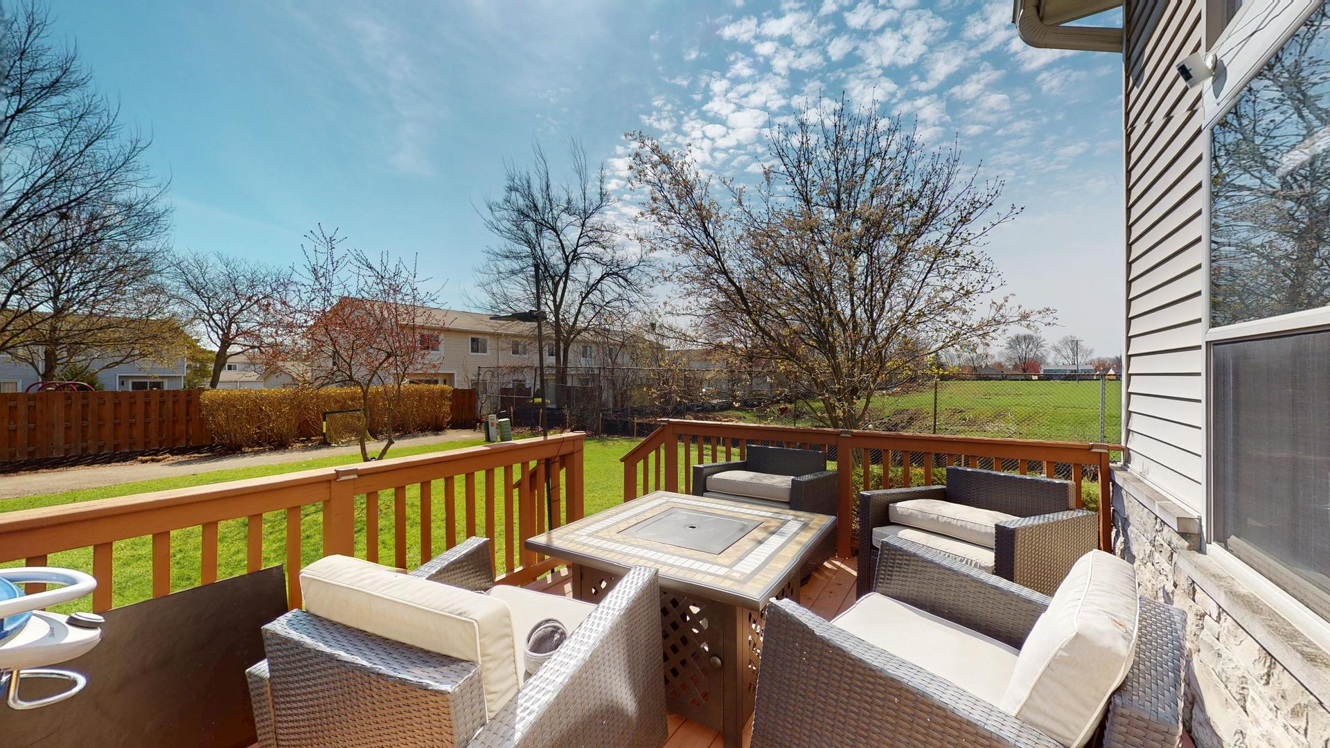 331 Mary Belle Circle, Buffalo Grove, IL 60089