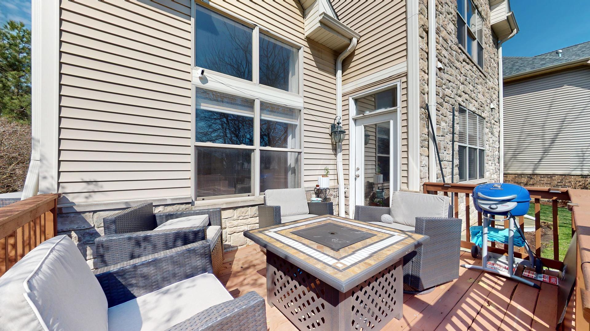 331 Mary Belle Circle, Buffalo Grove, IL 60089