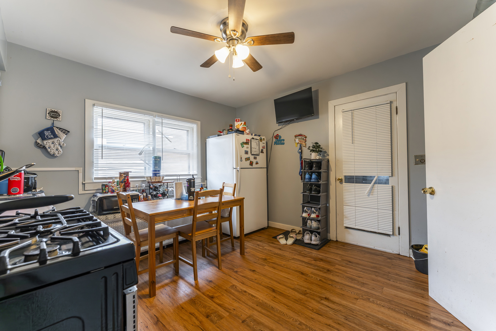 2223 N MASON Avenue, Chicago, IL 60639