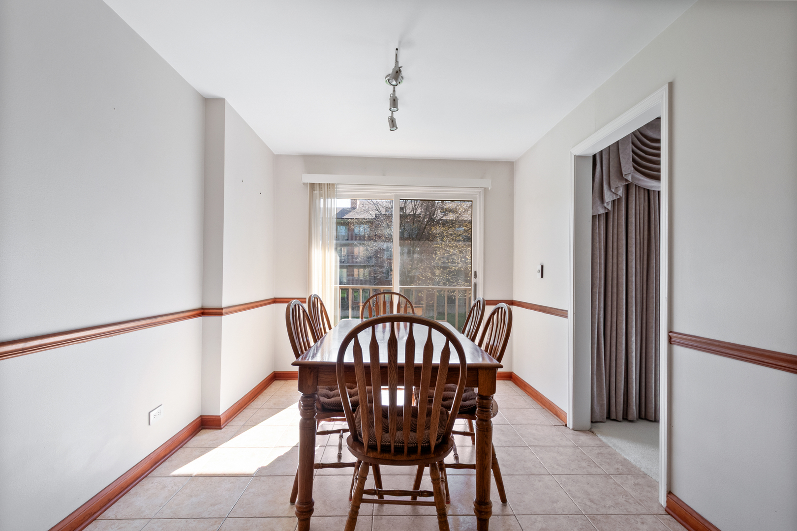 22 Park Lane #204, Park Ridge, IL 60068