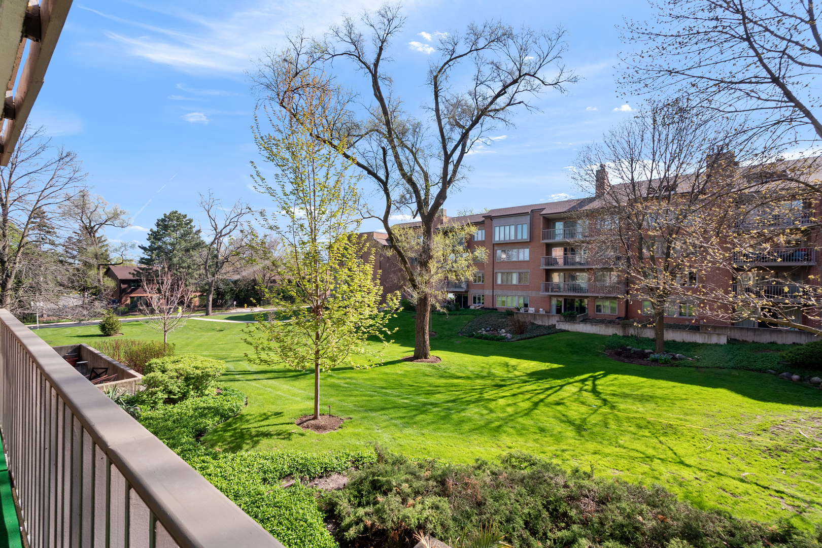 22 Park Lane #204, Park Ridge, IL 60068