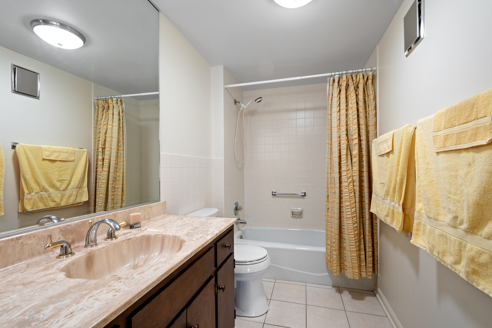 22 Park Lane #204, Park Ridge, IL 60068