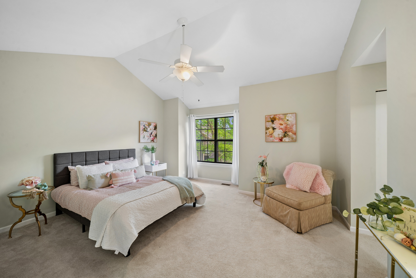 1204 Hobson Oaks Court #1204, Naperville, IL 60540