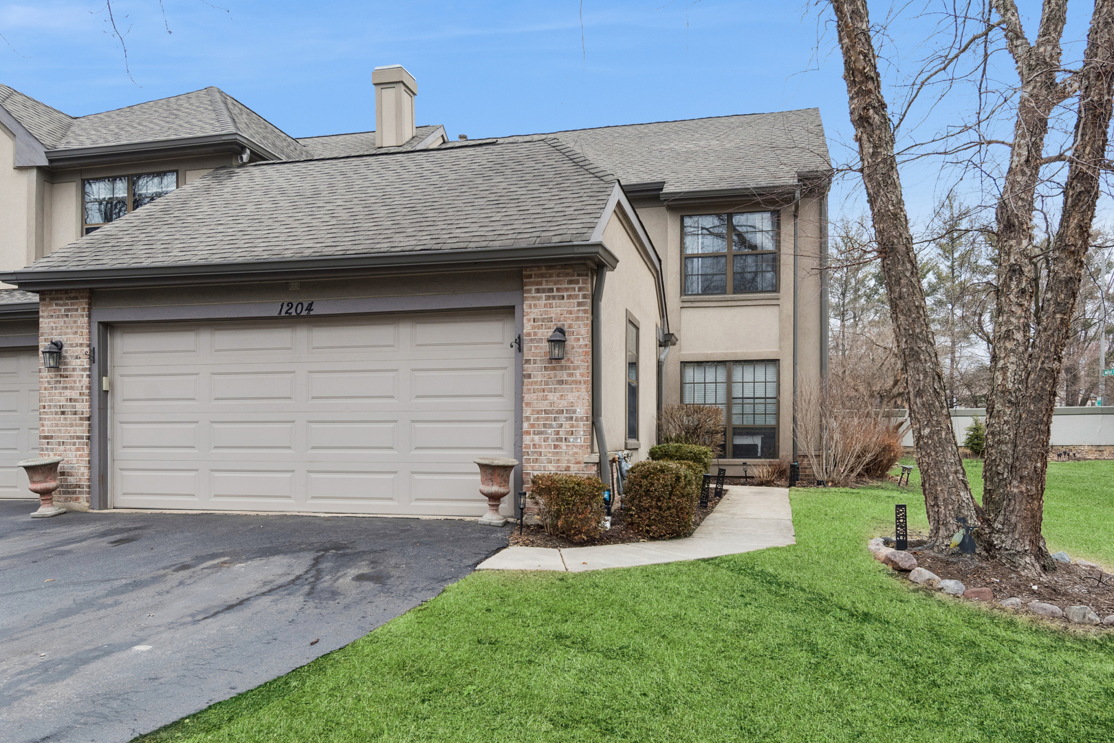 1204 Hobson Oaks Court #1204, Naperville, IL 60540