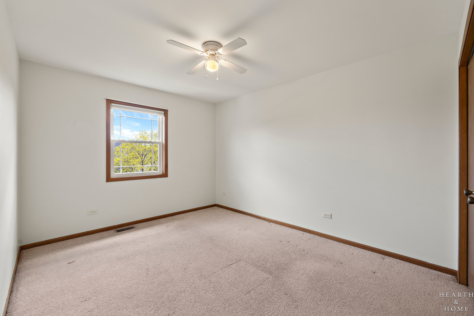 1266 Fernleaf Drive, Crystal Lake, IL 60014