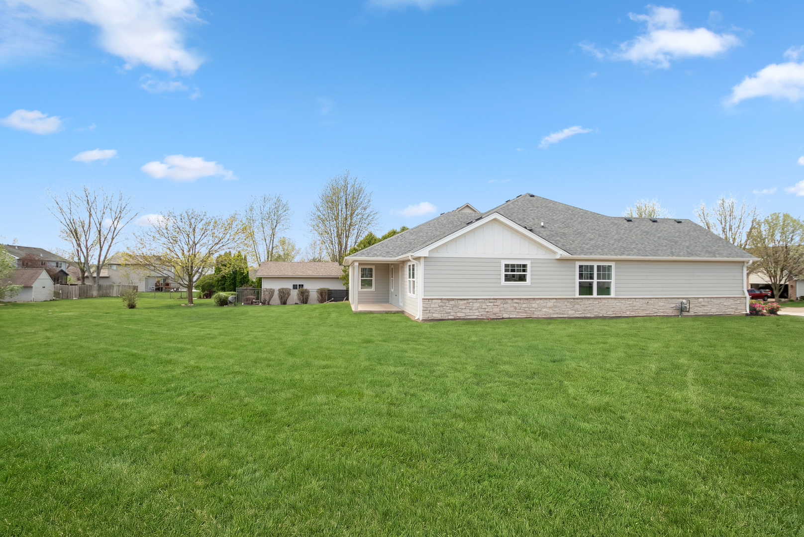 24621 Kaylee Street, Shorewood, IL 60404