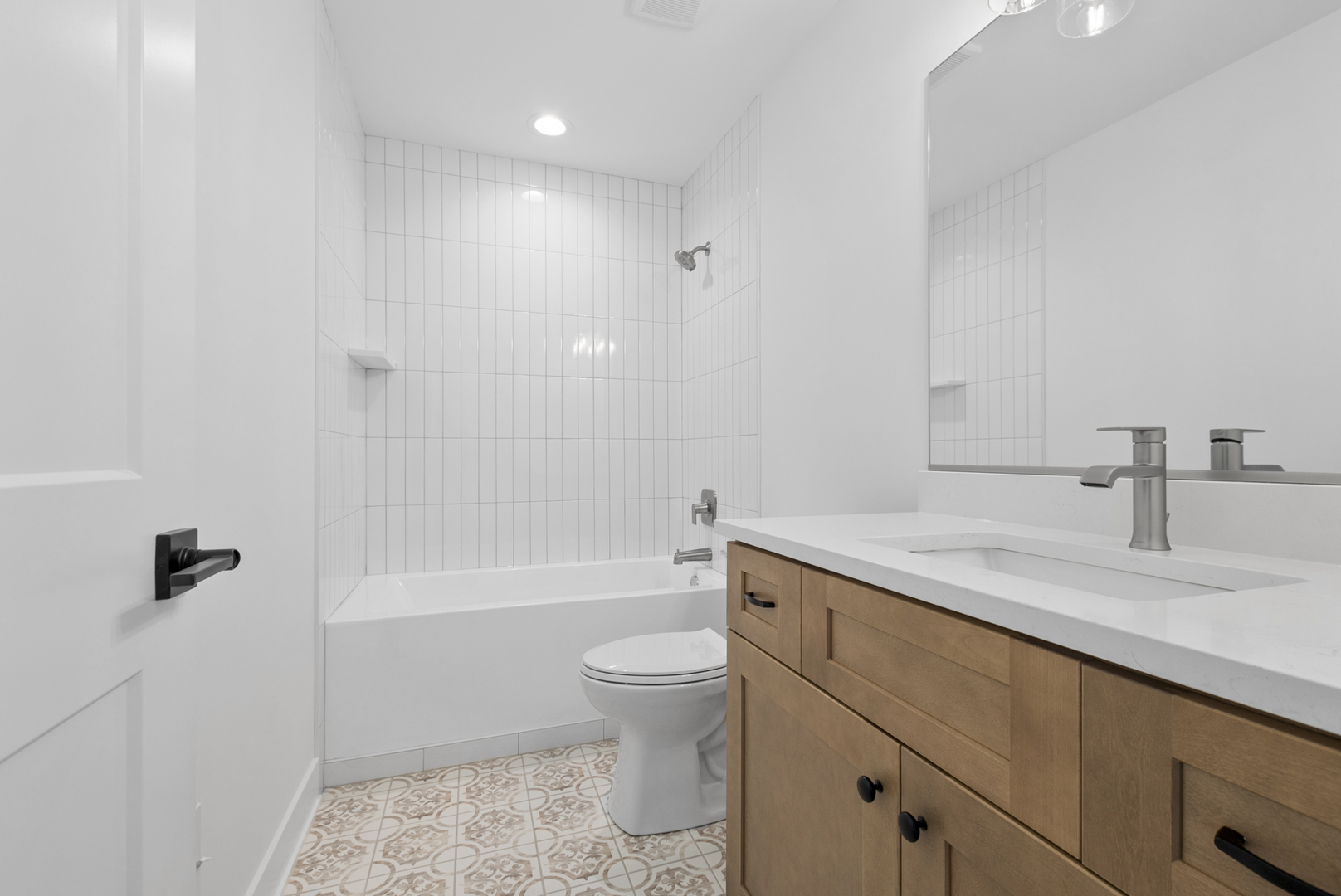 24621 Kaylee Street, Shorewood, IL 60404