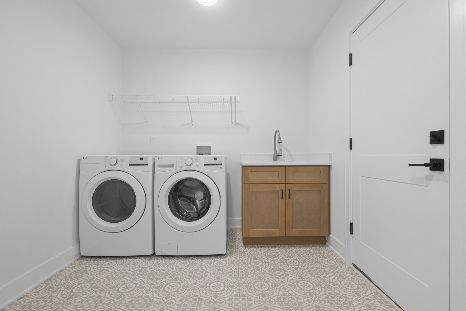 24621 Kaylee Street, Shorewood, IL 60404