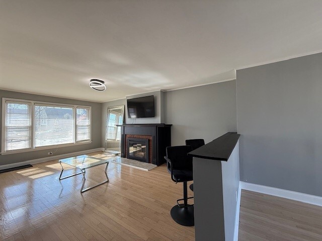 910 S Golf Cul De Sac Street, Des Plaines, IL 60016