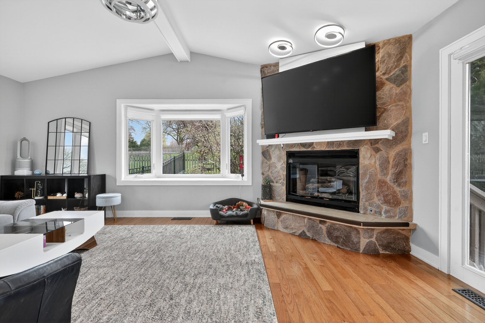 22W630 Armitage Avenue, Glen Ellyn, IL 60137