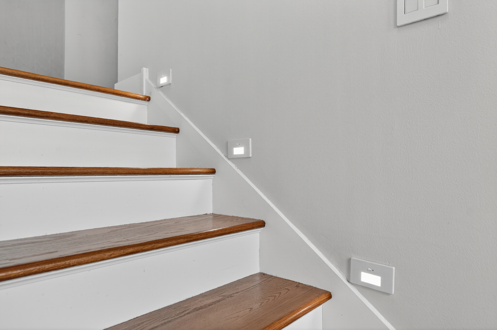 22W630 Armitage Avenue, Glen Ellyn, IL 60137