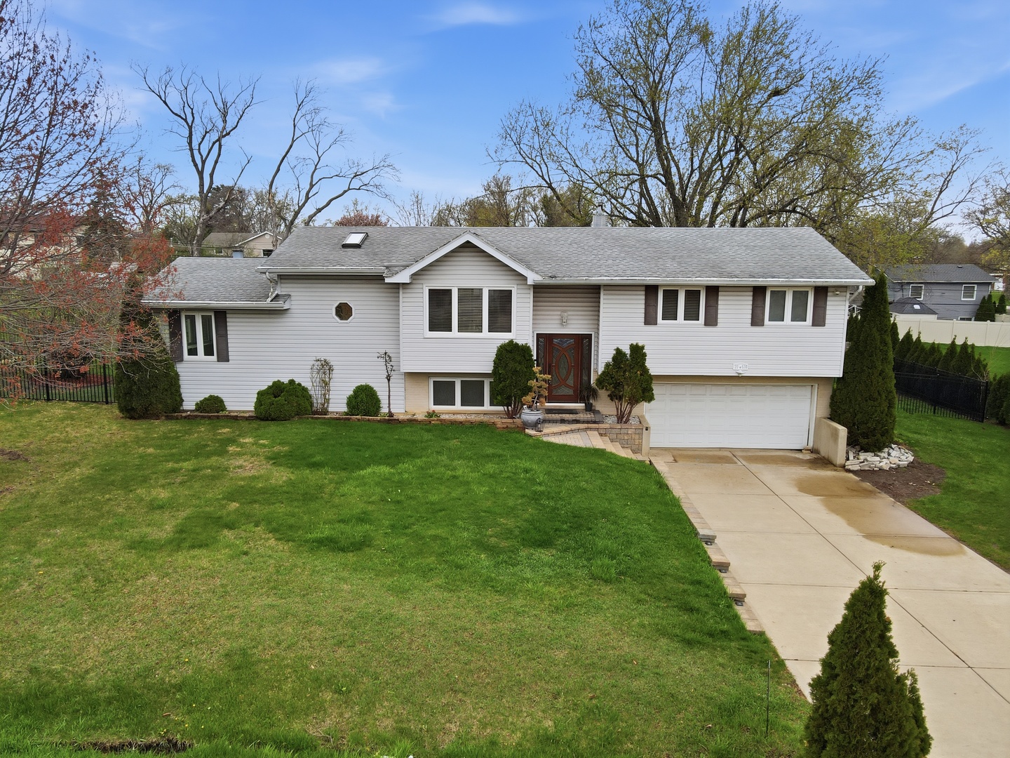 22W630 Armitage Avenue, Glen Ellyn, IL 60137