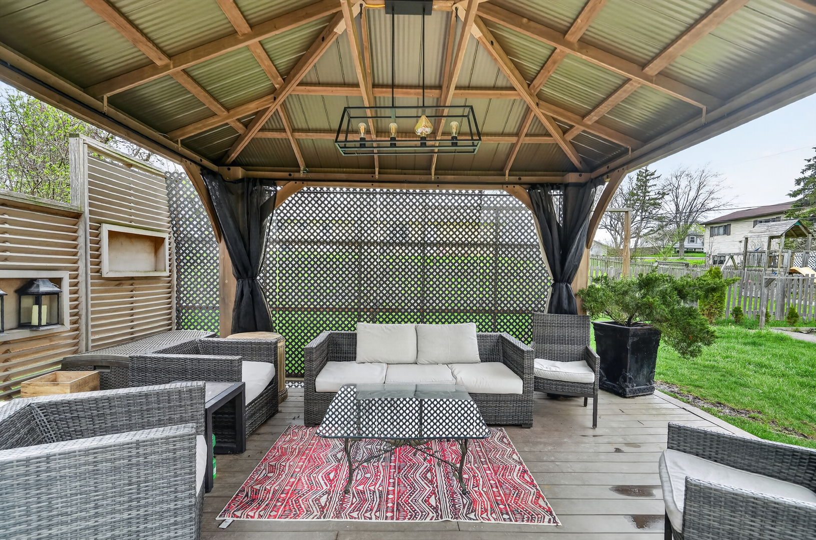 22W630 Armitage Avenue, Glen Ellyn, IL 60137