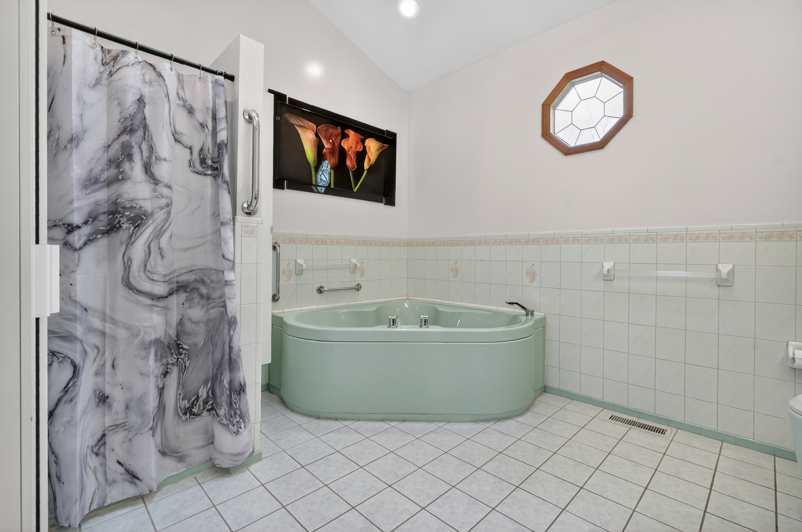 22W630 Armitage Avenue, Glen Ellyn, IL 60137