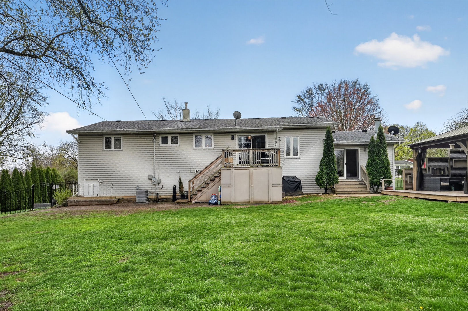 22W630 Armitage Avenue, Glen Ellyn, IL 60137