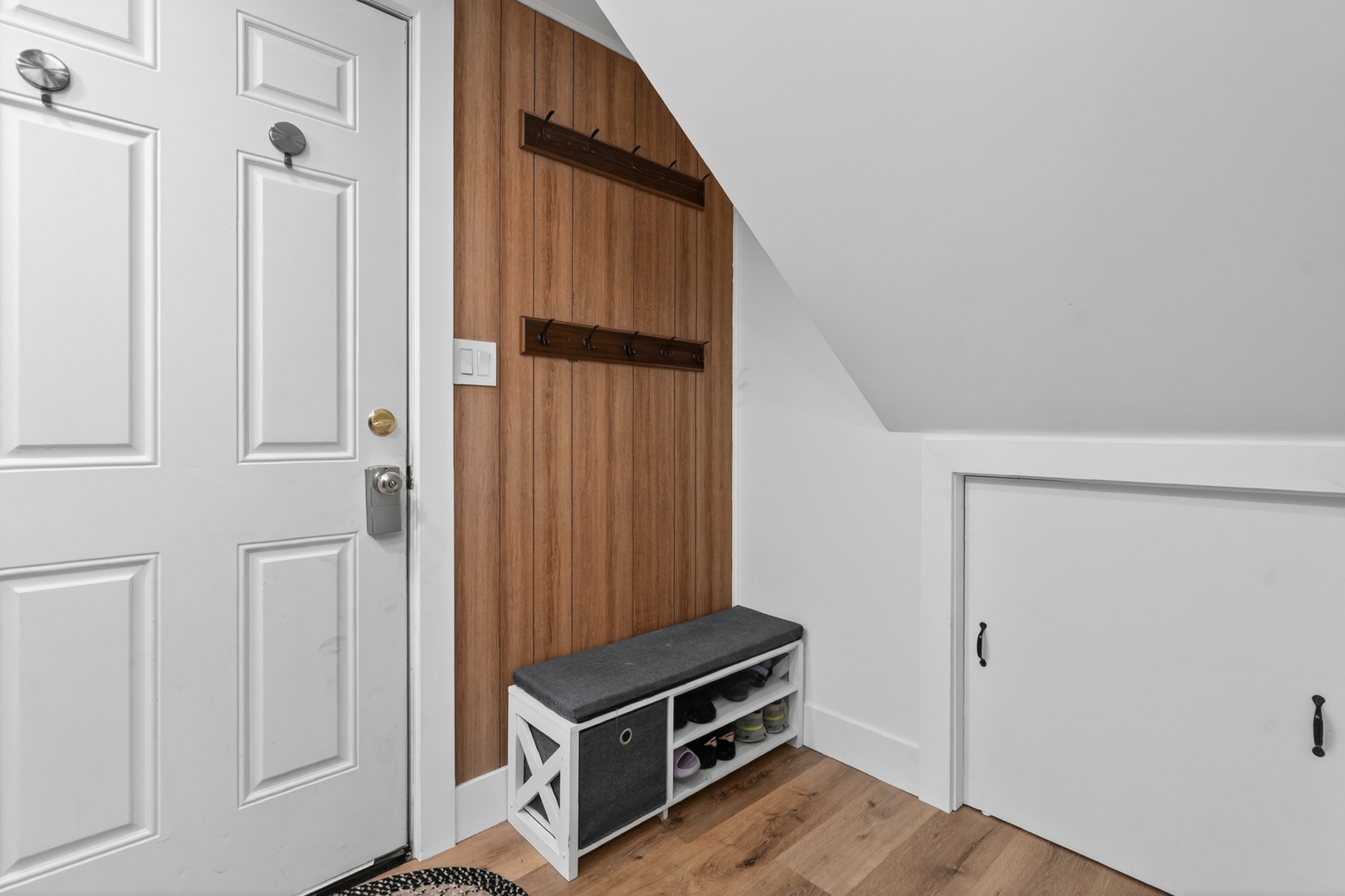 22W630 Armitage Avenue, Glen Ellyn, IL 60137