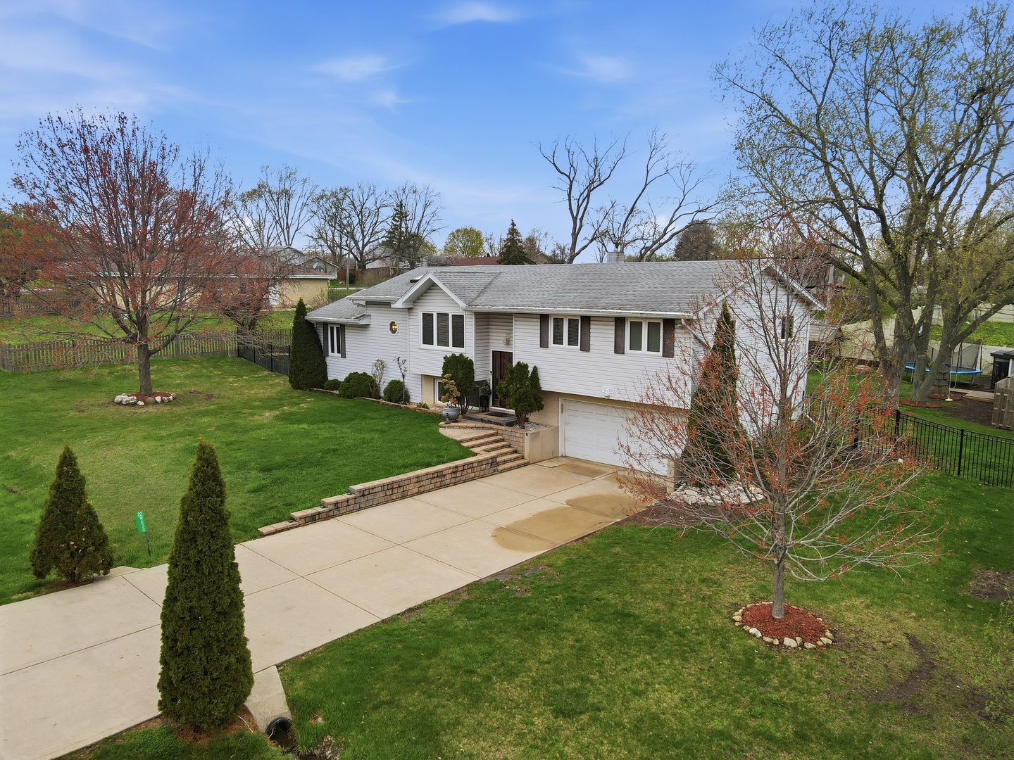 22W630 Armitage Avenue, Glen Ellyn, IL 60137