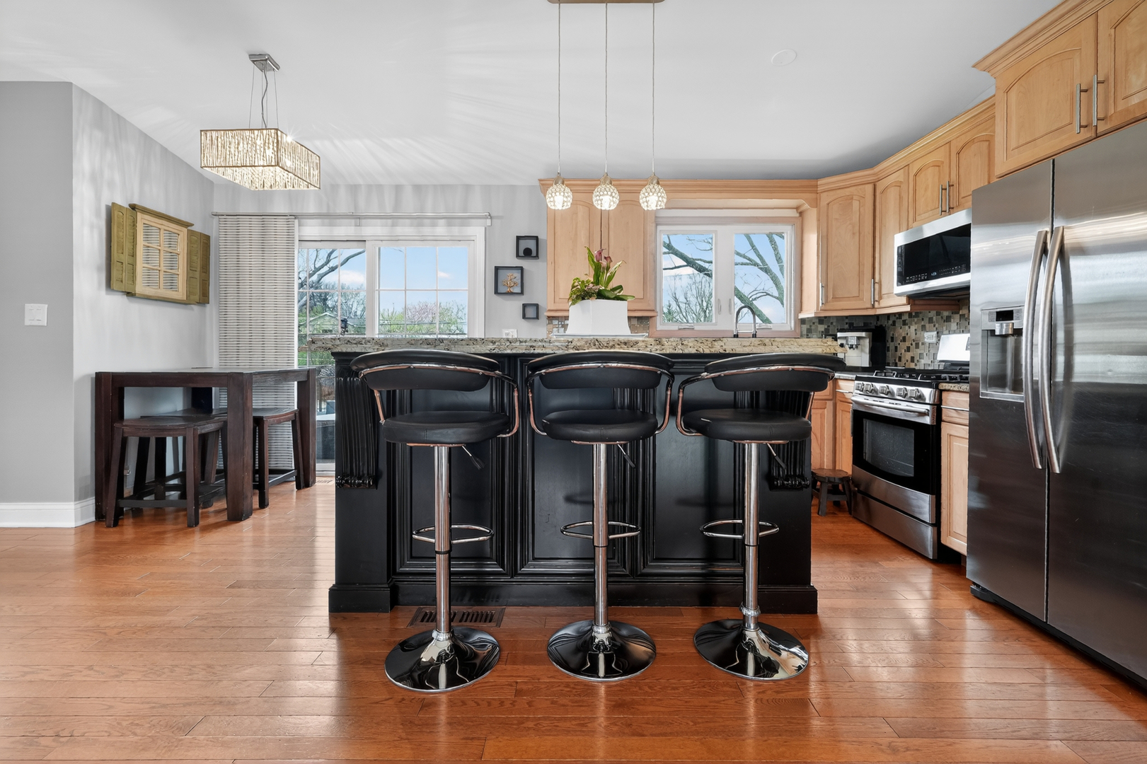 22W630 Armitage Avenue, Glen Ellyn, IL 60137