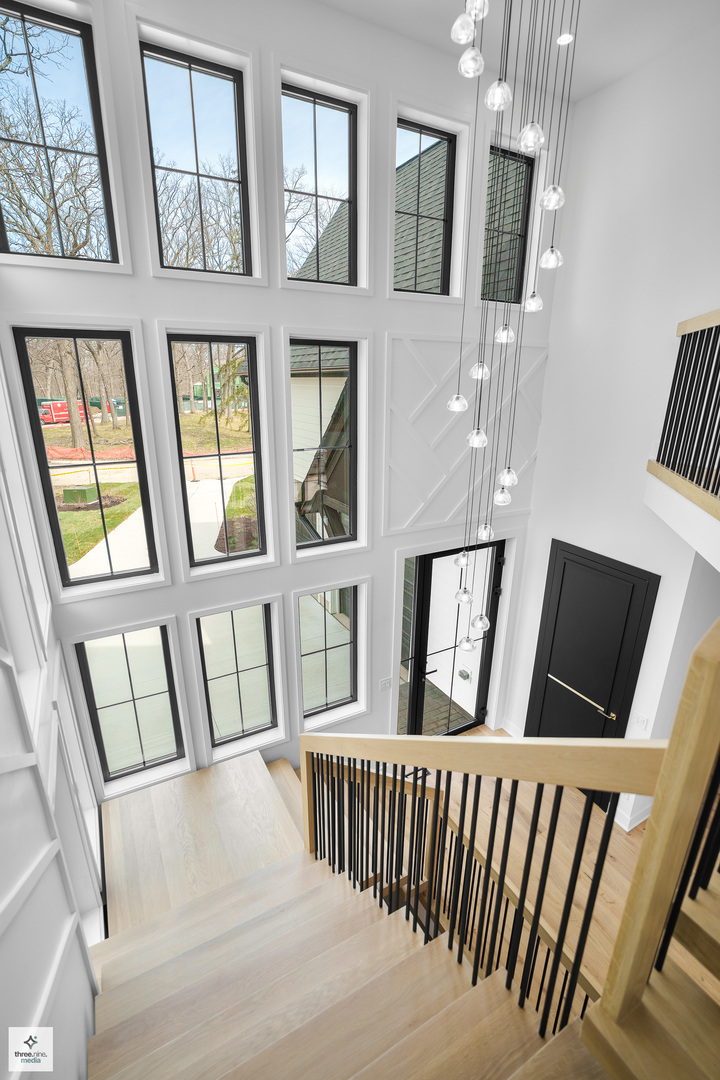 390 Forest Edge Drive, Glencoe, IL 60022