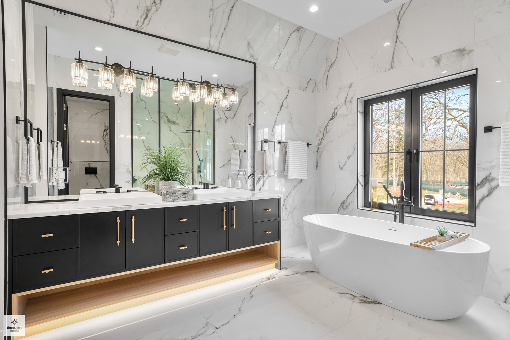 390 Forest Edge Drive, Glencoe, IL 60022