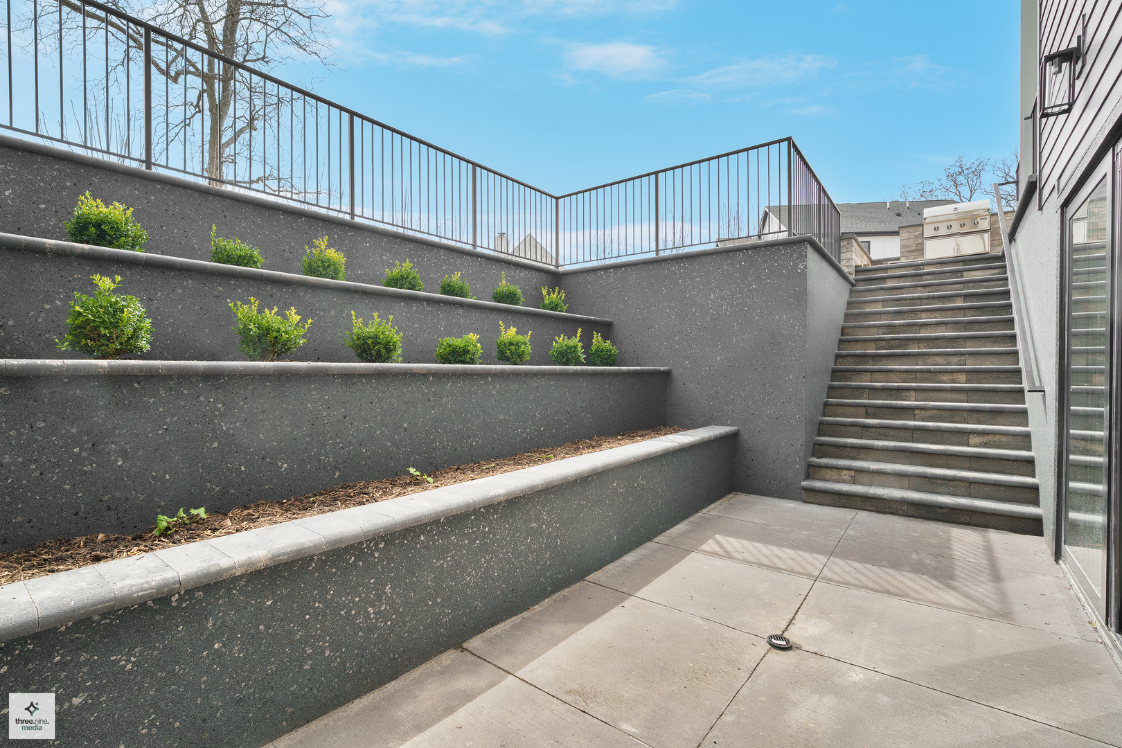 390 Forest Edge Drive, Glencoe, IL 60022