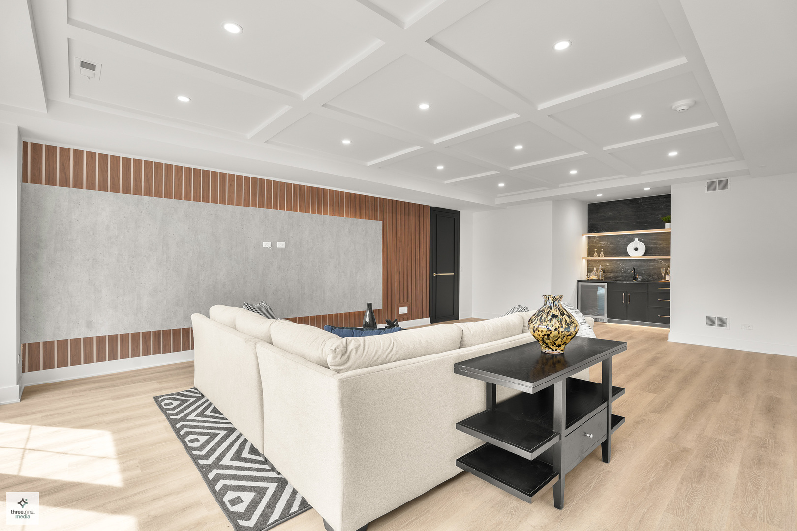 390 Forest Edge Drive, Glencoe, IL 60022