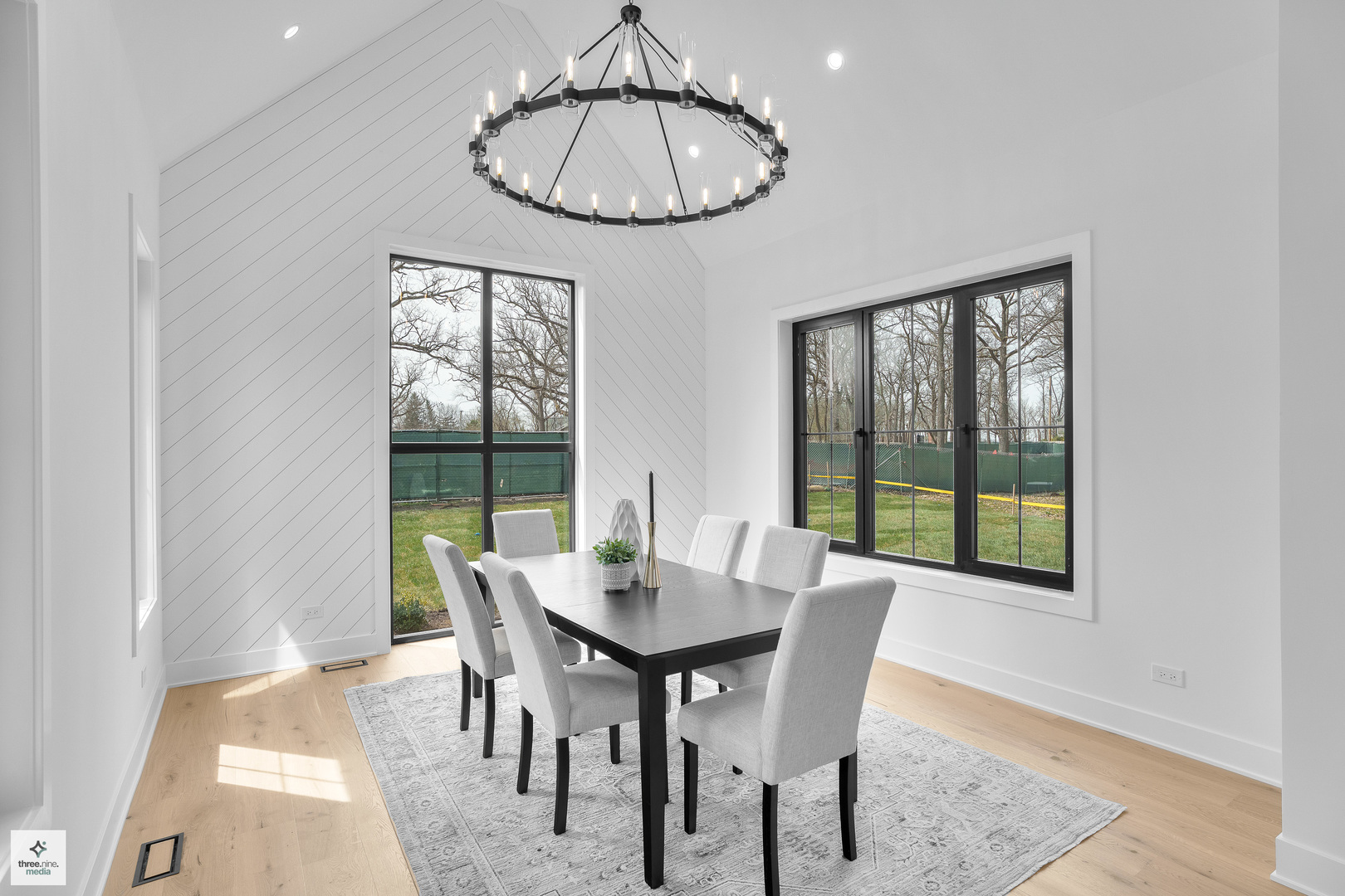 390 Forest Edge Drive, Glencoe, IL 60022