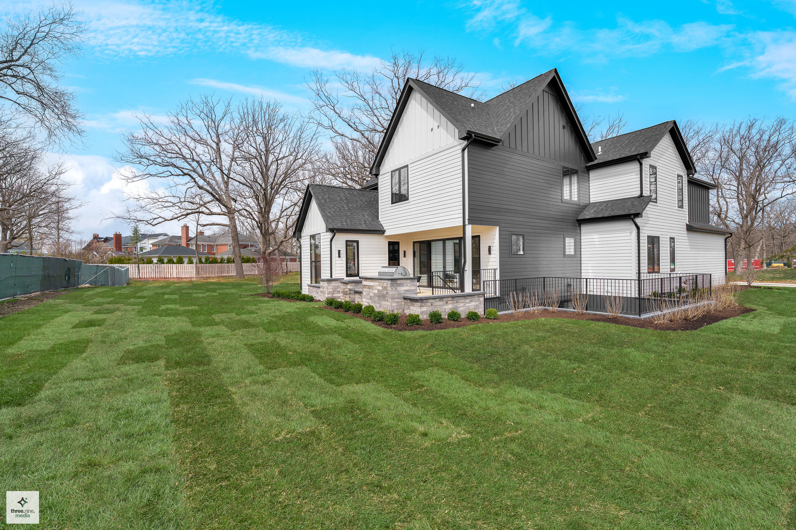 390 Forest Edge Drive, Glencoe, IL 60022