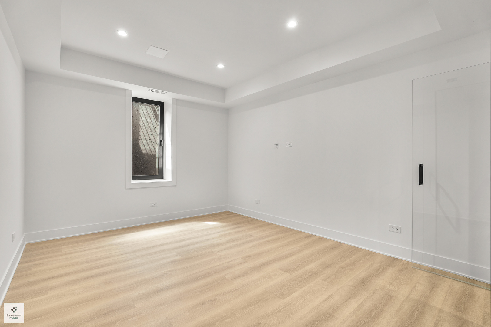 390 Forest Edge Drive, Glencoe, IL 60022