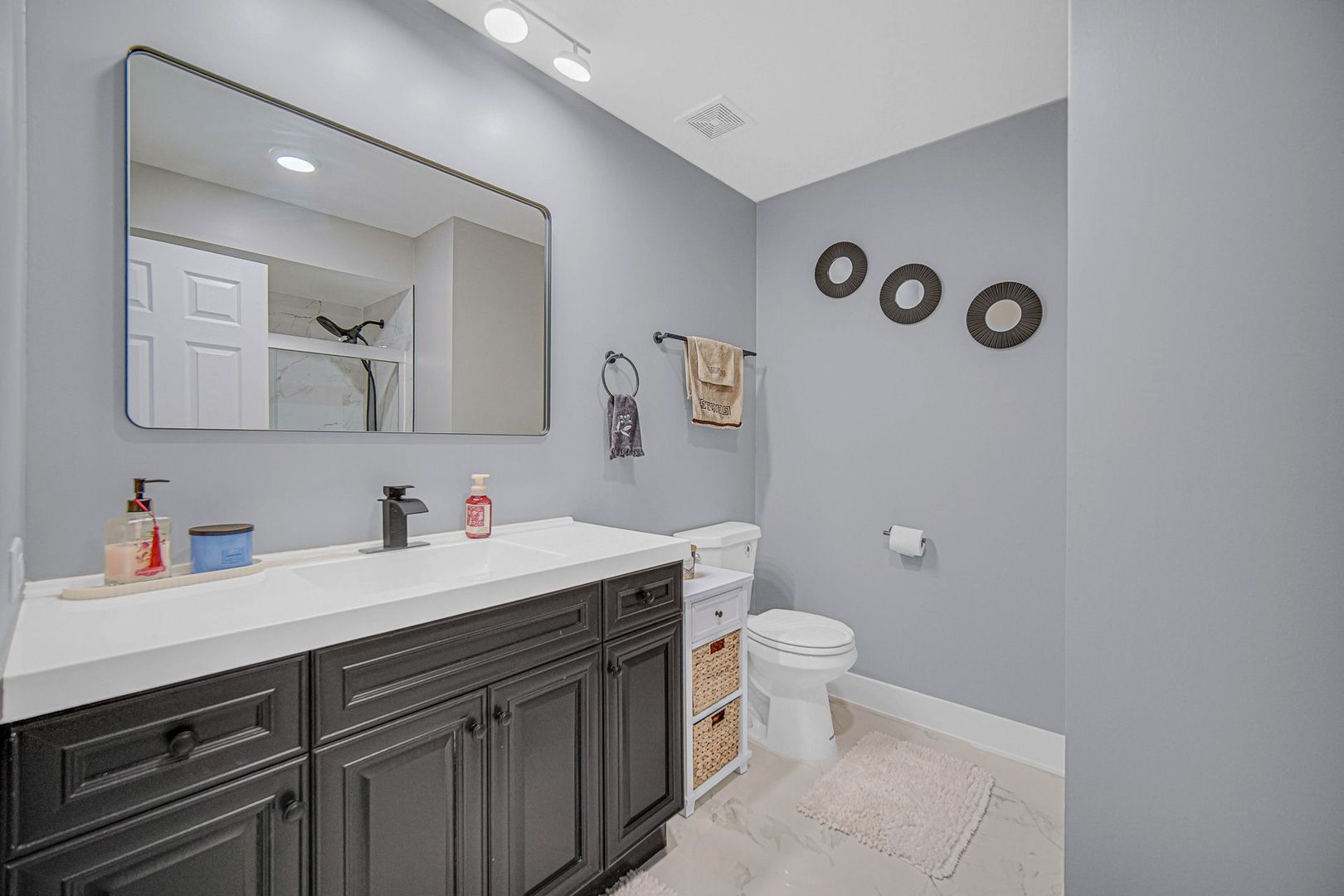 8324 Bromley Street, Orland Park, IL 60462