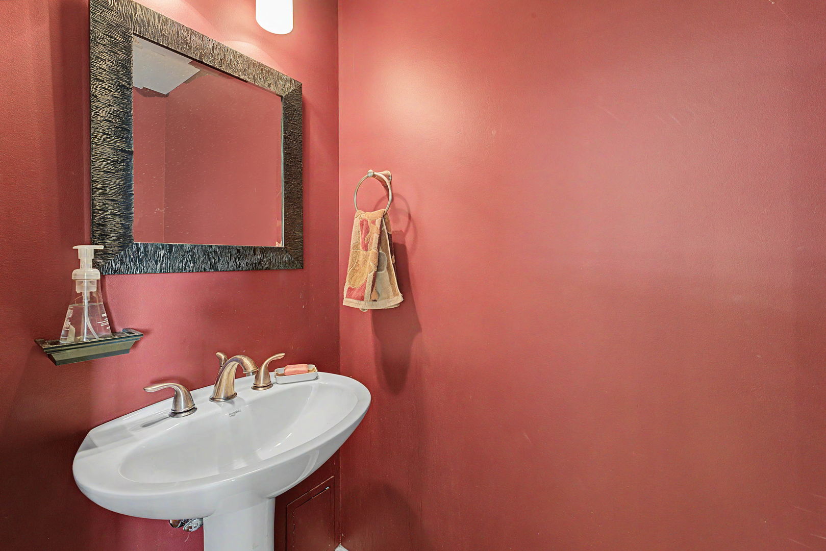 922 Warren Avenue #103, Downers Grove, IL 60515