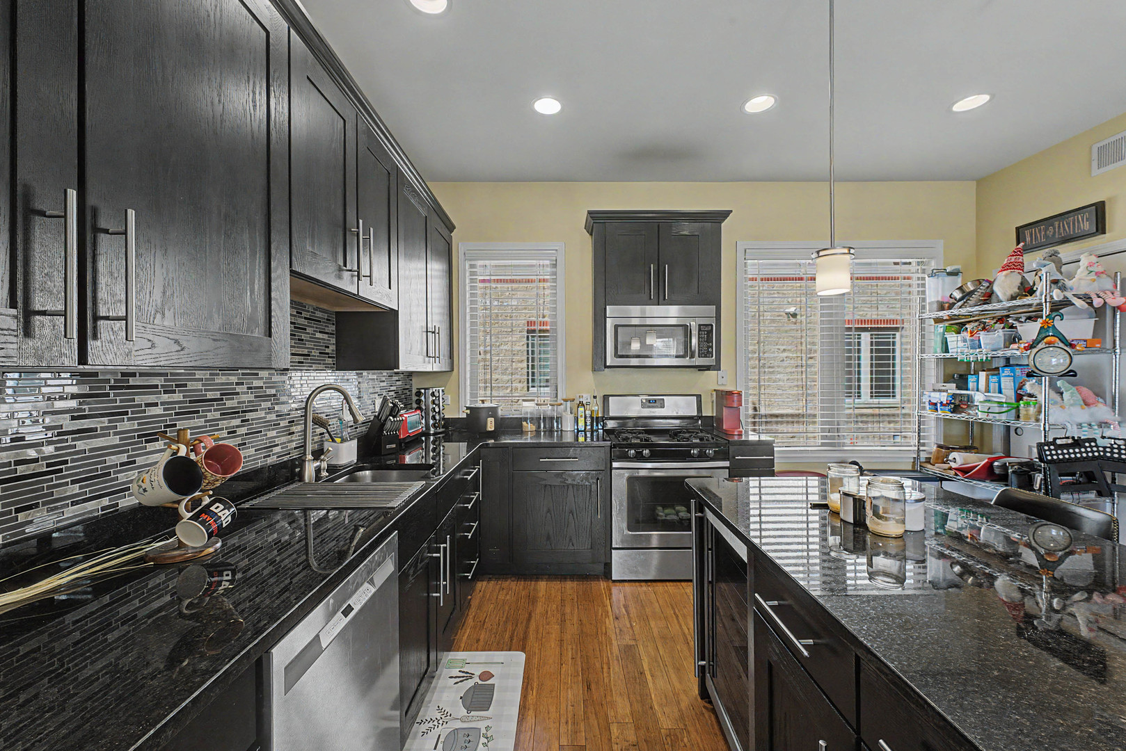 922 Warren Avenue #103, Downers Grove, IL 60515