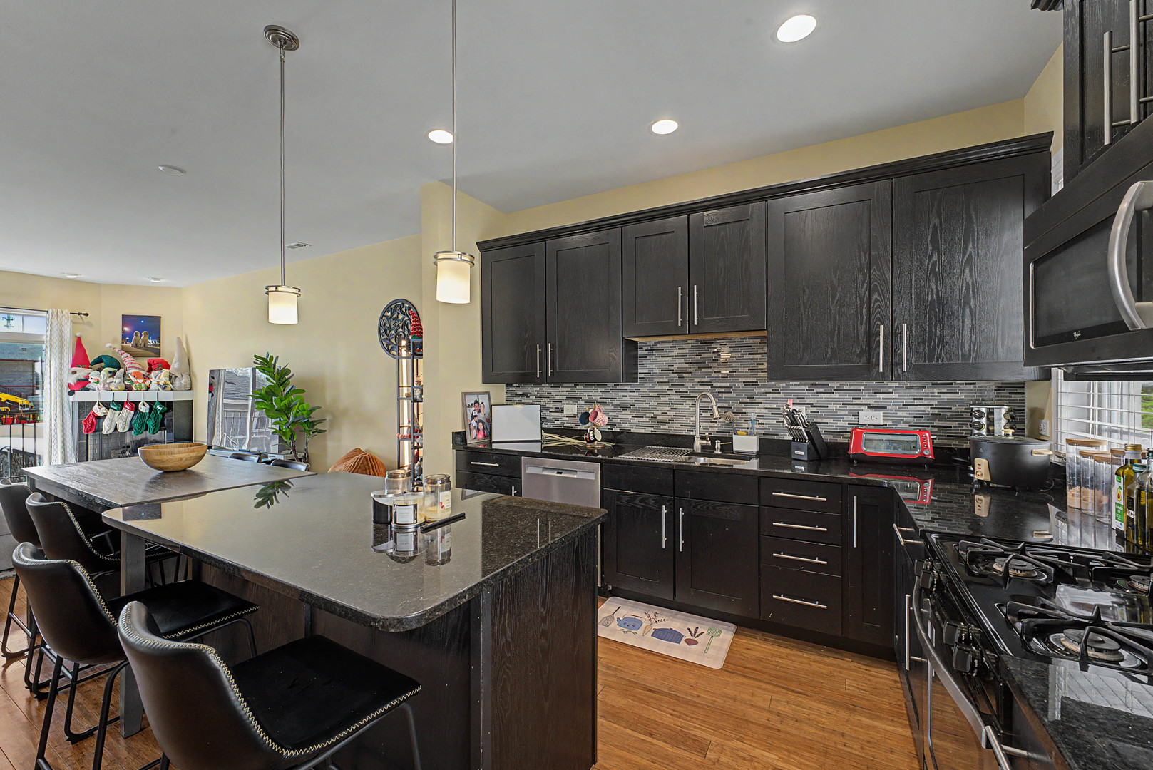 922 Warren Avenue #103, Downers Grove, IL 60515