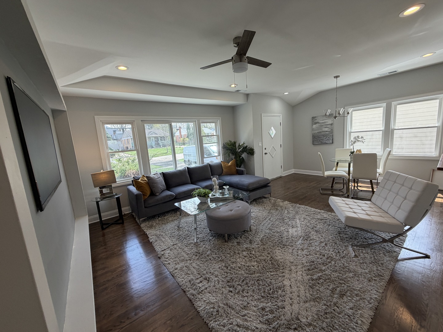 544 Glendale Avenue, Glen Ellyn, IL 60137