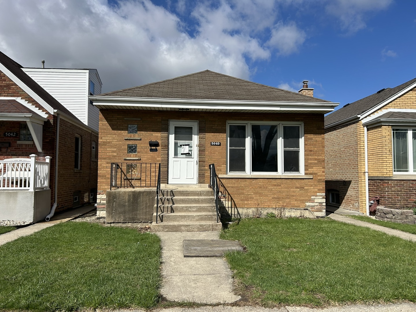 5040 S LEAMINGTON Avenue, Chicago, IL 60638