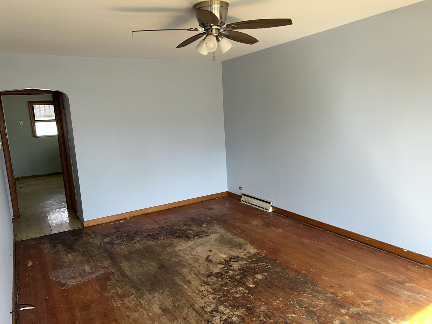 5040 S LEAMINGTON Avenue, Chicago, IL 60638