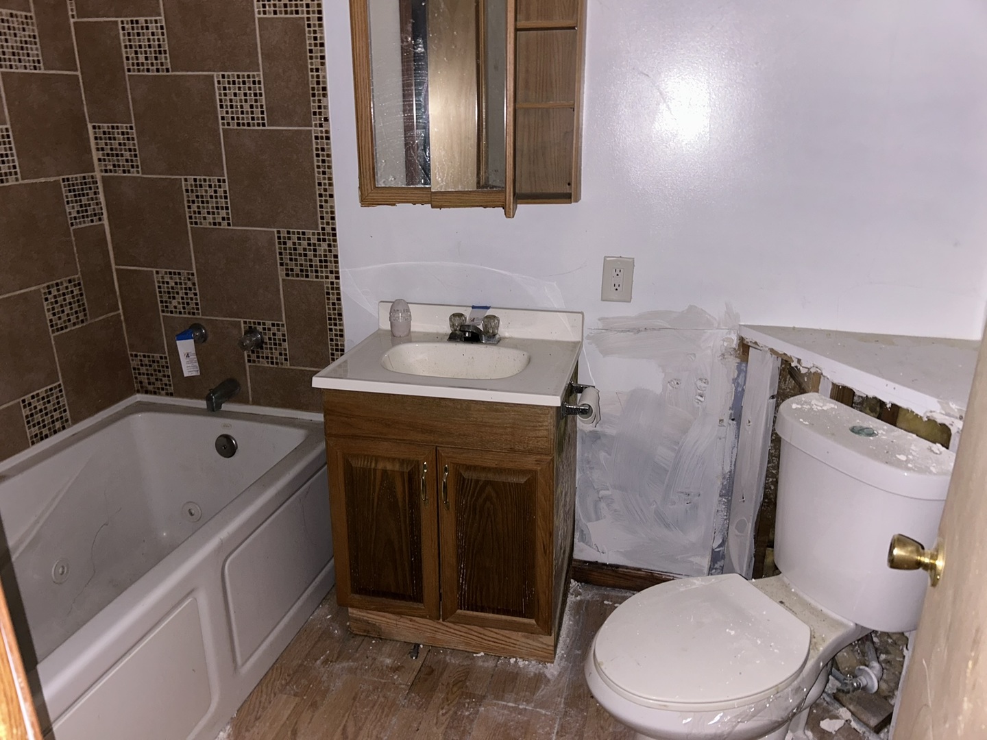 5040 S LEAMINGTON Avenue, Chicago, IL 60638