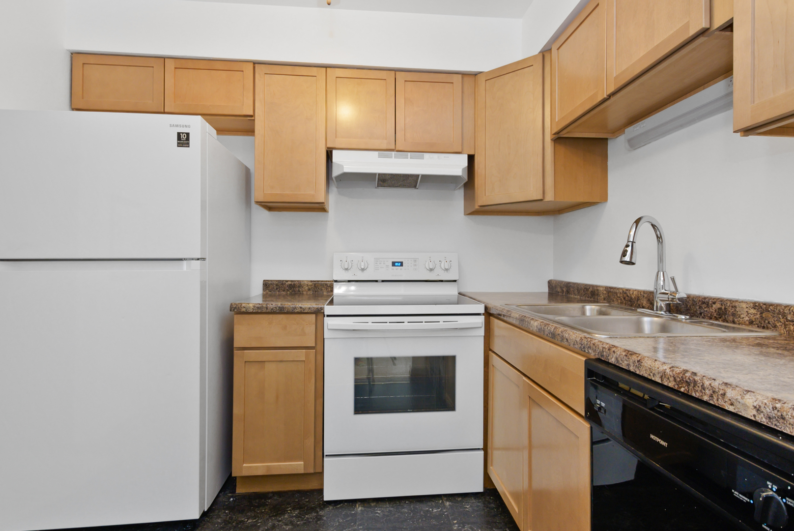 17975 Huntleigh Court #301, Country Club Hills, IL 60478