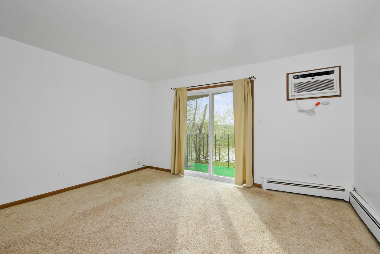 17975 Huntleigh Court #301, Country Club Hills, IL 60478