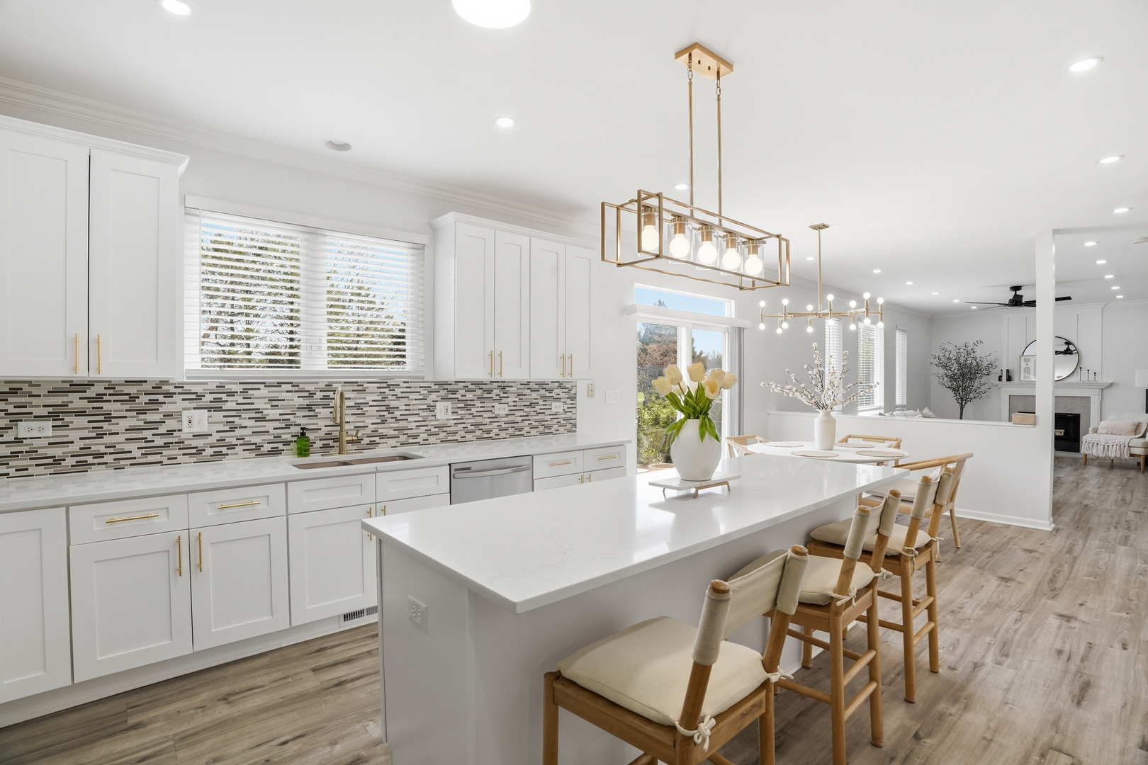 34460 N Eastings Way, Gurnee, IL 60031