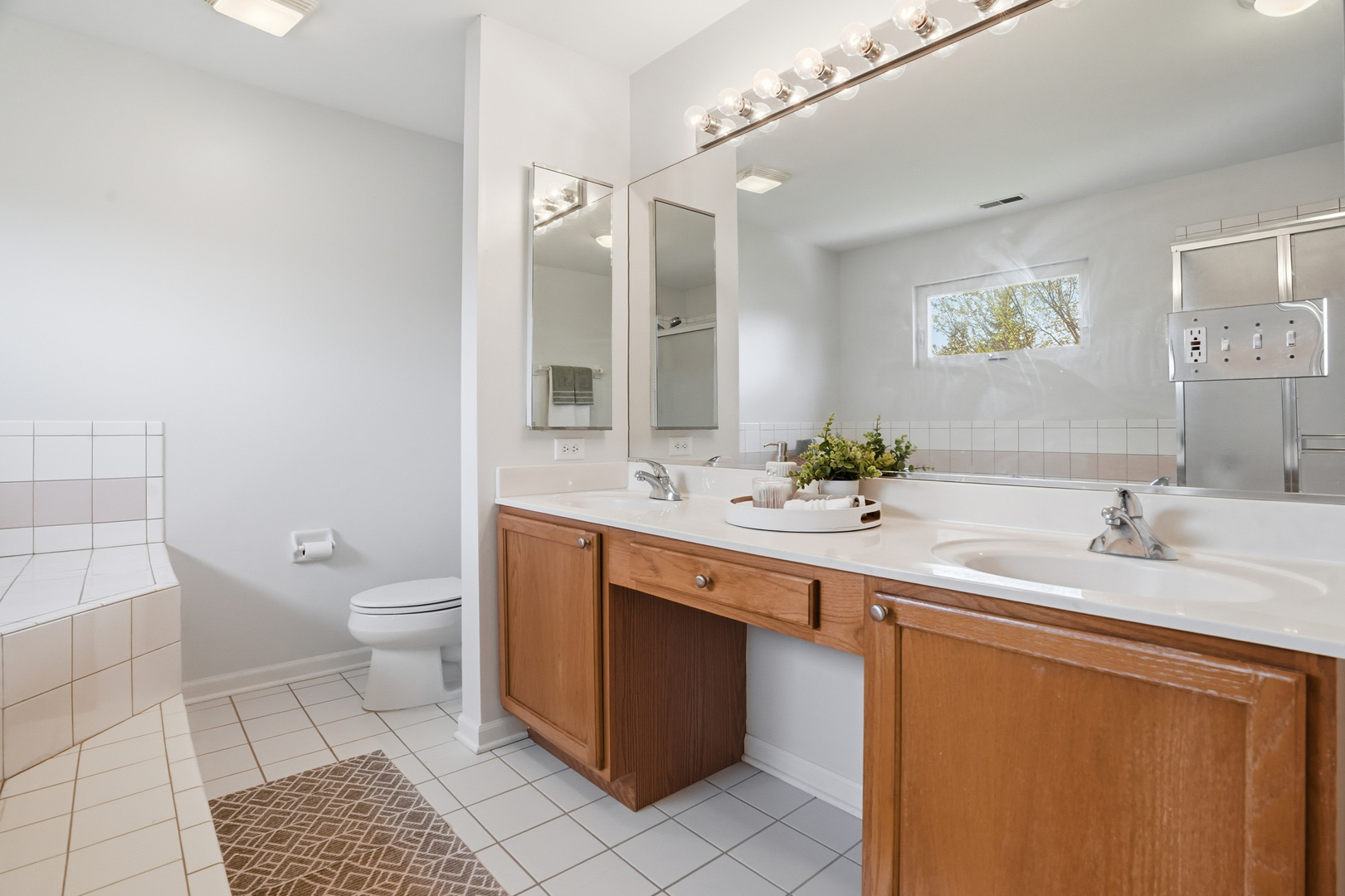 34460 N Eastings Way, Gurnee, IL 60031